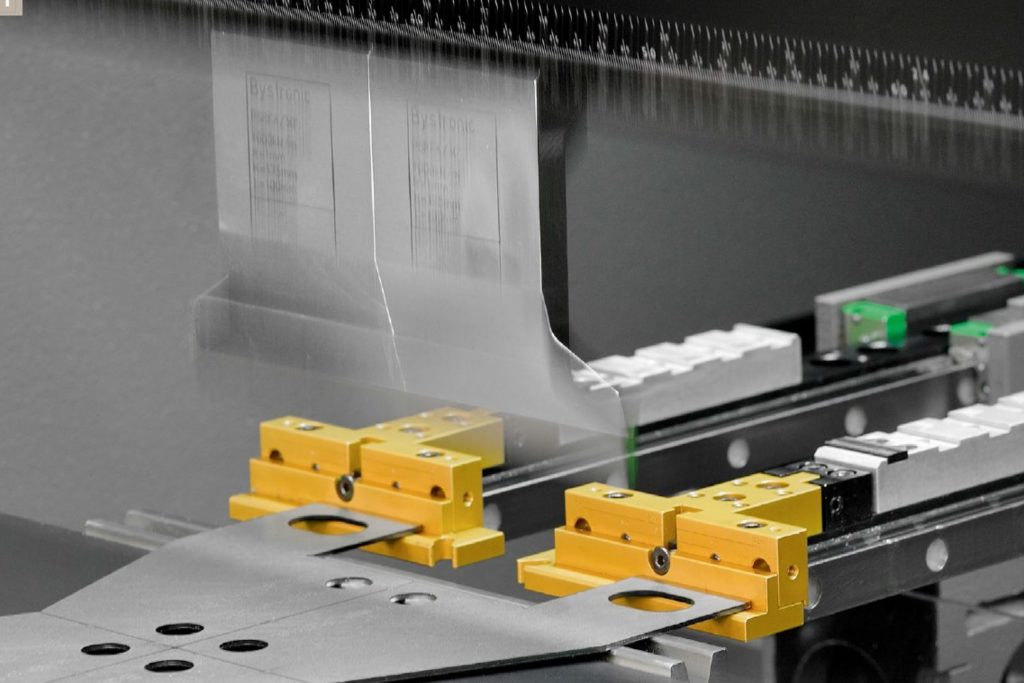 CNC krivljenje - Bystronic Xpert 40